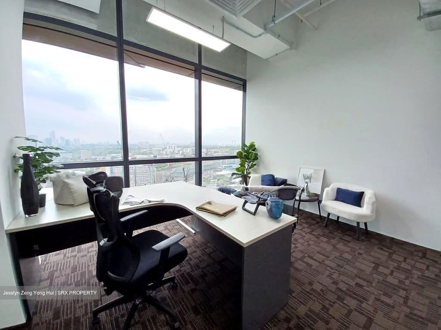 Woods Square (D25), Office #554086851